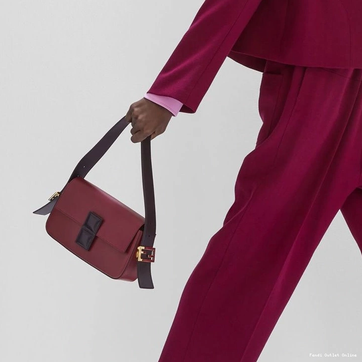 Affordable Fendi Medium Leather Burgundy Nappa In Baguette Bag Twist 0807